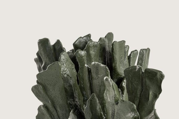 8B3A5135
